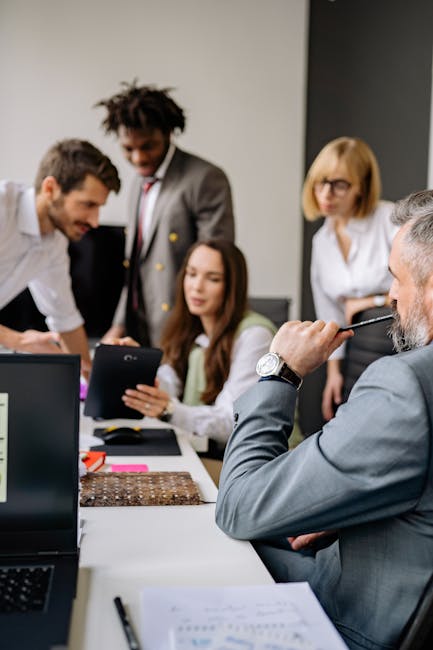 What is Self-Awareness in Leadership? Benefits & How To