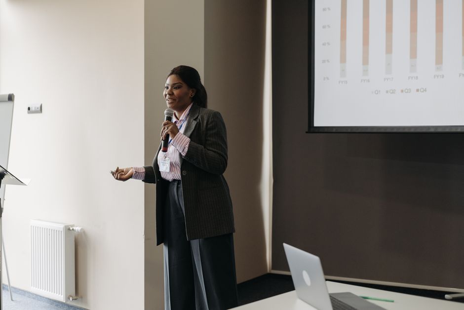 7 Board Meeting Scripts for CEO Pushback (Word-for-Word)